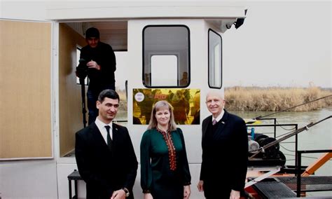 cleaning mud Turkmenistan|The United States Invests in .